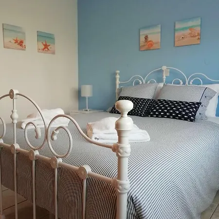 Ocean Blue شقة بافوس