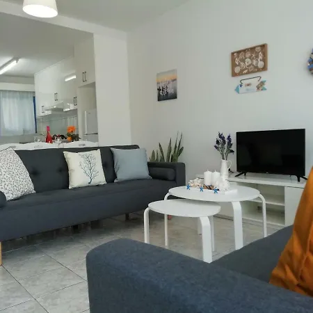 Ocean Blue Apartment