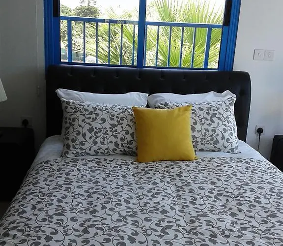 Ocean Blue Апартаменты Пафос